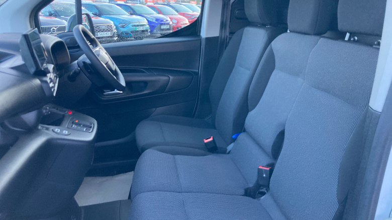 Vauxhall Combo Cargo Combo Electric 100kW Pro 52kWh H1 Van Auto